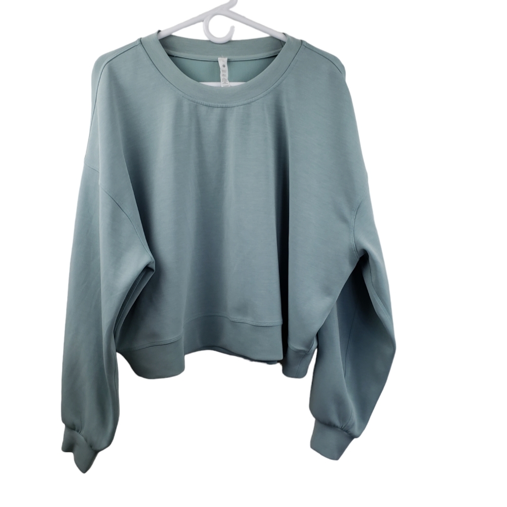 Lululemon Softstreme Perfectly Oversized Cropped Crew Size 12 Silver Blue